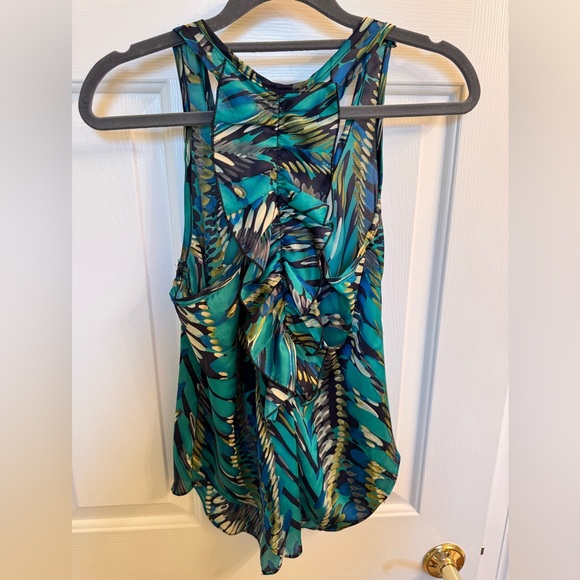 Girl Talk Colorful Top with Ruffle Detail in Back, Size Small - Picture 7 of 13